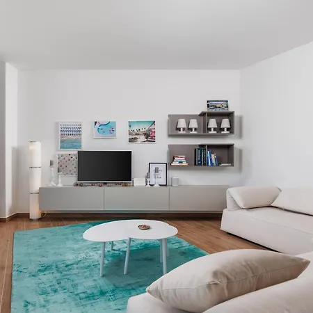Penthouse Volosko 아파트 *