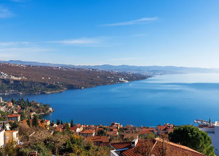 Penthouse Volosko 아파트 *